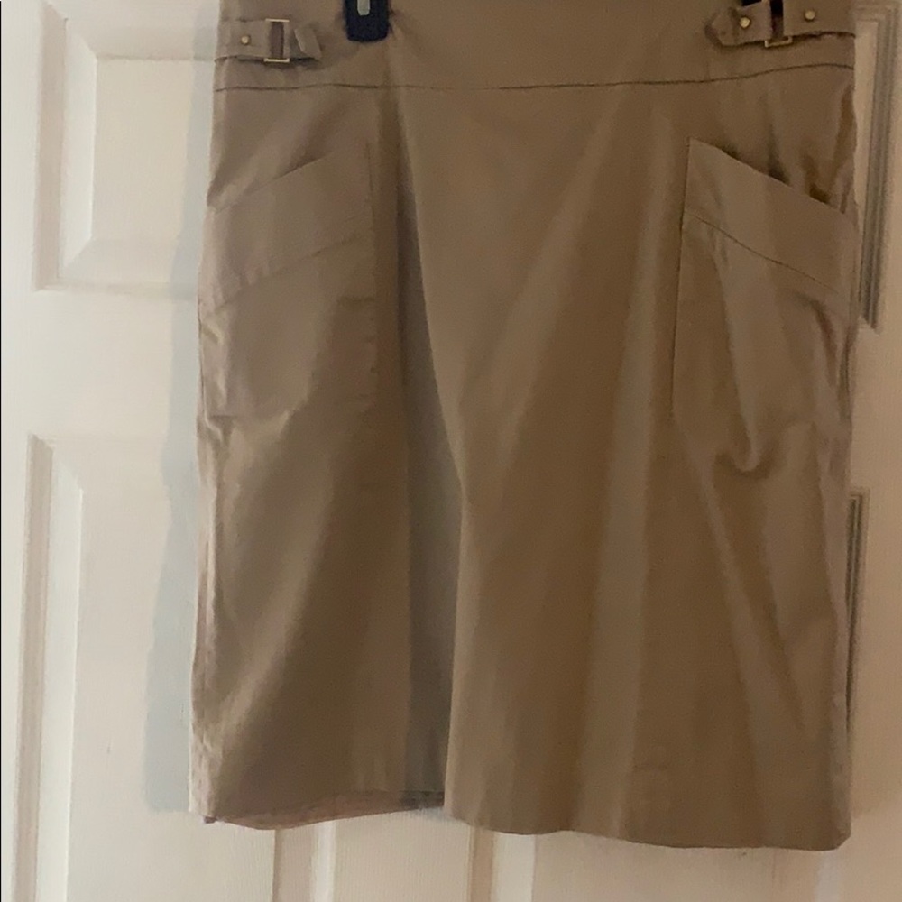 Skirt - Picture 2 of 3